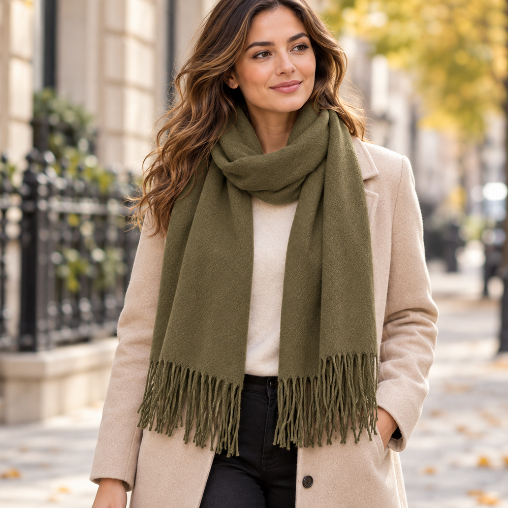 Dames sjaal met franjes &ndash; 180 &times; 55 cm &ndash; groen
