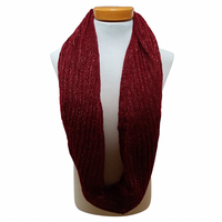 Dames colsjaal gebreid rood met glitterdraad &ndash; warme, zachte wintersjaal met subtiele sparkle