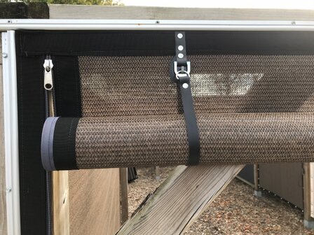 Veranda/winddoek EXCLUSIEF tot 300cm breed x 220cm hoog  