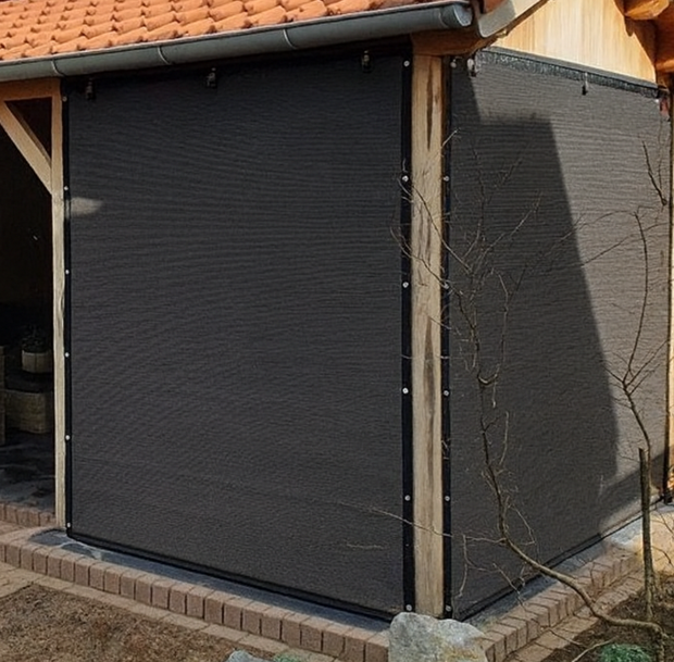 Verandadoek Antraciet, breed 230cm x hoog 210cm  incl bevestiging 
